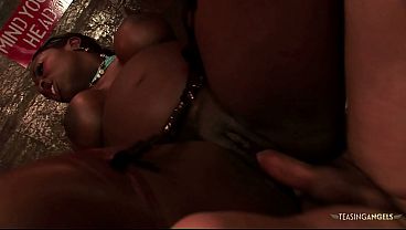 Busty ebony went to the warehouse to check the work progress upon seeing a handsome handyman she got very aroused so they got into an interracial the thick ebony sucks and fucks like a real pro 