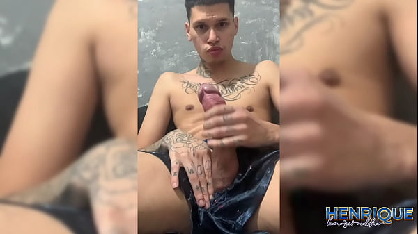 Batendo Uma No Quarto E Tirando Todo Meu Leite Pra Dar Boca Dos Putinhos thumbnail