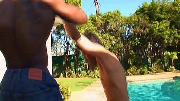 Extreme Muscular Beefy get horny and fucked his neighbor 