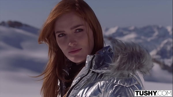 Nonton Tushy Gorgeous Babe Enjoys First Anal thumbnail