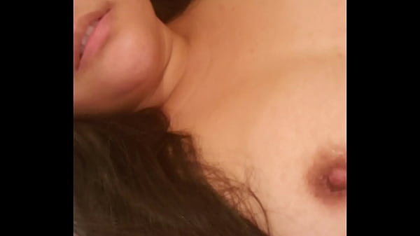 Gostosa_gemendo_gostoso_Parte 1