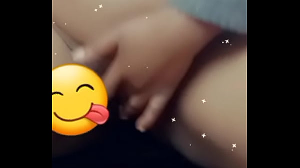 Horny woman home alone trying to satisfy herselfVerification video 