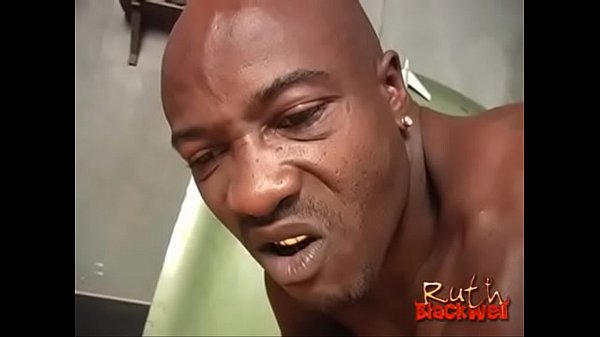 Play MP4 - Kaci Star and pregnant Erin Moore enjoy BBC