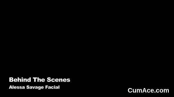 Foxy idol gets cumshot on her face sucking all the charge 