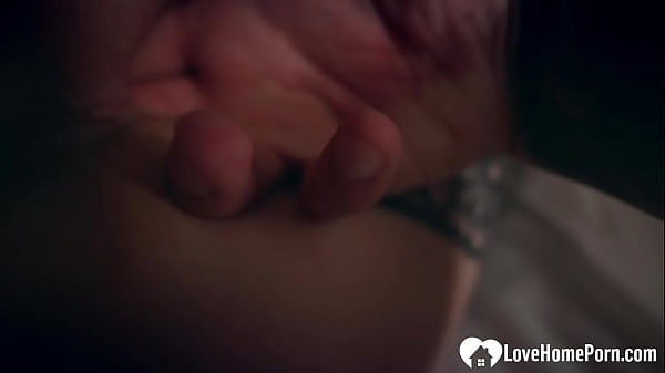 Inked redhead hottie loves some side action 