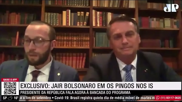 Nonton Bolsonaro Botando No Caneco Do Ministro Do Tse Barroso thumbnail