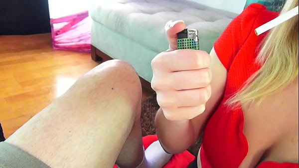 Nonton Smoke-n-blow - Introduction thumbnail