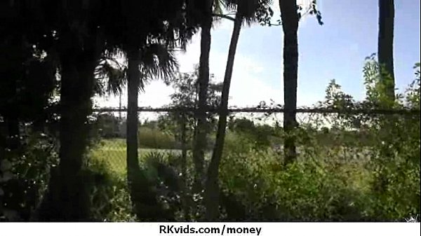 Amateur_has sex_for somequick cash 20