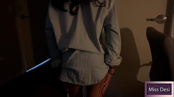 Nonton Sexy Fit Indian Gets Fucked In Black Lingerie After Xmass Party thumbnail