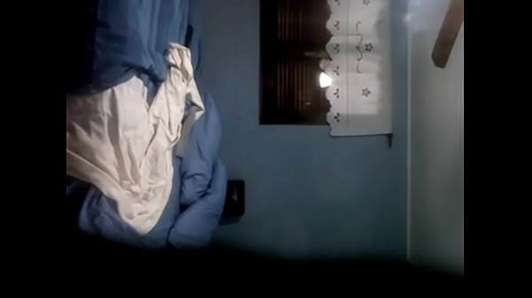 limpiando la_pieza culito con tanguita