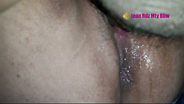 Bbw Tetona Se Descontrola Con Un Squirt &eacute;pico Y Largo On Corta thumbnail