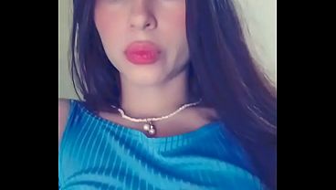 Nonton Ella Deseosa De Leche Se Graba Para Sentirse Satisfecha thumbnail