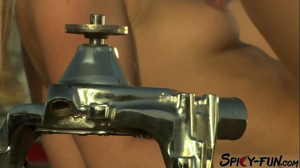 Blonde bimbo banging at the junkyard