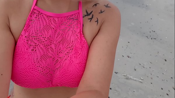 MUCH PEOPLE ON BEACH LOOK HOW I MASTURBATION. LOVELI PUBLIC