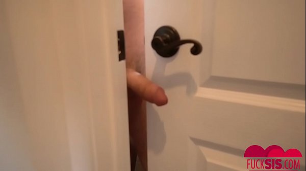 Loves Me - Izzy Lush 