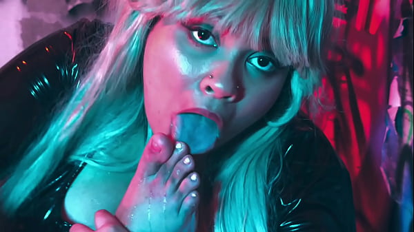 Morrigan and the substance latex pantyhose stuffing and foot fetish 