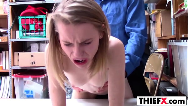 Play MP4 - Catarina Petrov Caught Red Handed