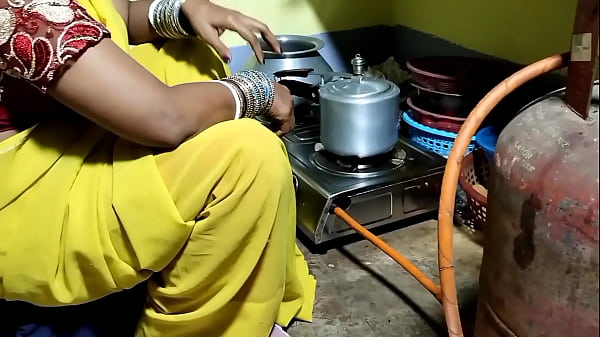 Play MP4 - Dost ki biwi ko kitchen me doggy style me choda&period;bengali audio