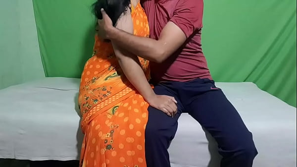 Play MP4 - Komal bhabhi had a lot of fun by inviting her boyfriend at home&period;