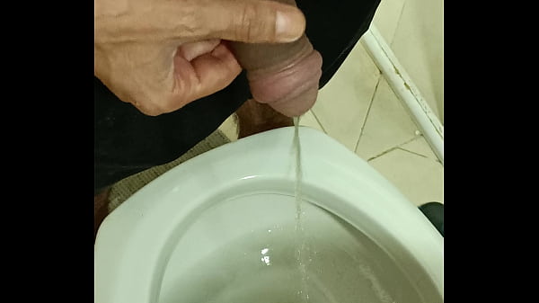 Play MP4 - Descarregando aquele mij&atilde;o do pau pentelhudo