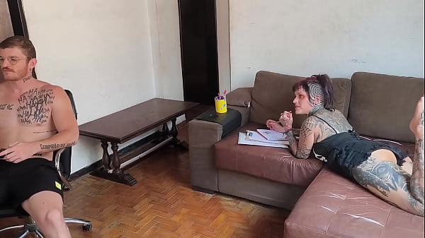 Play MP4 - n&atilde;o vai jogar video game vai me comer gostoso