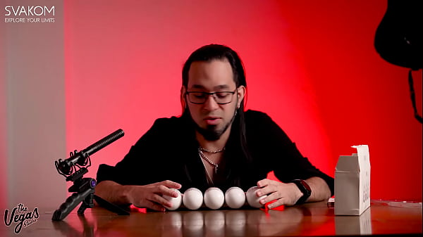 Play MP4 - Trying Svakom&rsquo;s Hedy X &ndash; Fun&comma; teasing & real pleasure