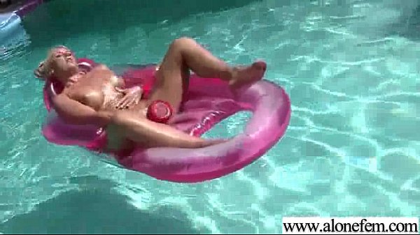 Teen Girlbella rose MasturbatingWith Sex Crazy_Things video 02