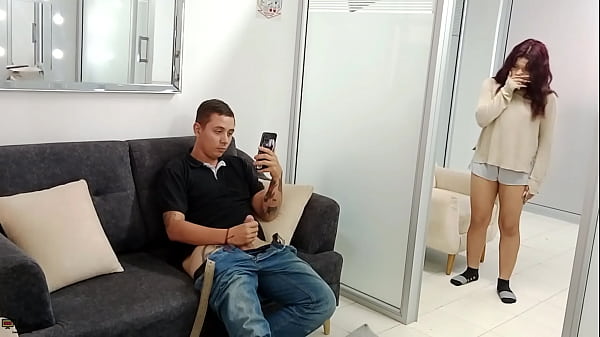 Encuentro A Mi Hermanastro Masturb&aacute;ndose Y Decido Ayudarle Porno En Espa&ntilde;ol thumbnail