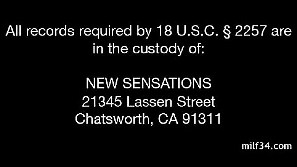 Nonton Hot Nasty Milf Cougar Riding Young Guy thumbnail