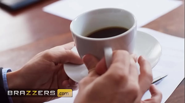 Play MP4 - Wife Sticks Her Tits In Hubby's Business Chloe Savage &sol; Brazzers&sol; Enter XVPROMO on official site for discount