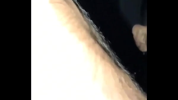 Play MP4 - Dotado e grosso me botou pra mamar na casa abandonada e ainda leitou minha boca