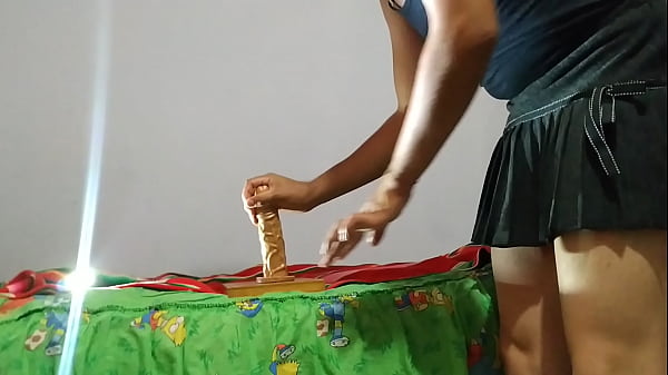 Play MP4 - Dildo vs crossdresser