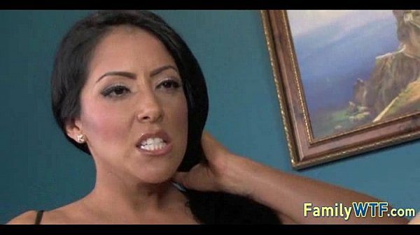 step_Mom and_daughter_threesome 0075