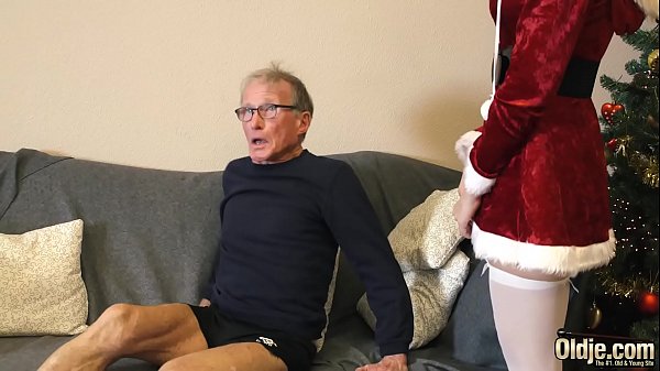 70_year old man fucks 18 year old girl she swallows all_his cum