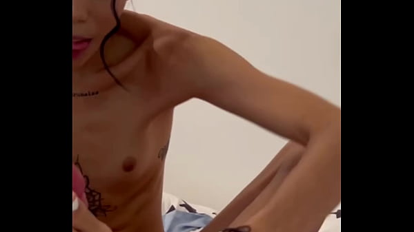 Play MP4 - blowjob and footjob&comma; the best combo