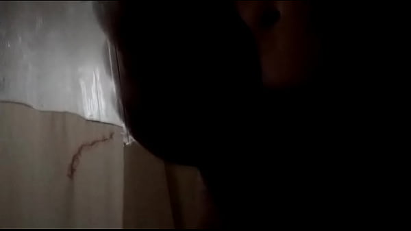 Me masturb&oacute_ con m&uacute_sica suave