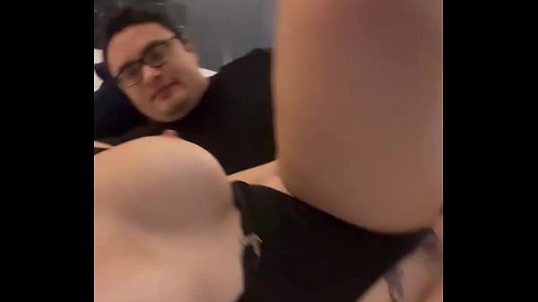 Nonton Mi Primo Viene De Vacaciones Y Me La Mete Bien Rico. thumbnail