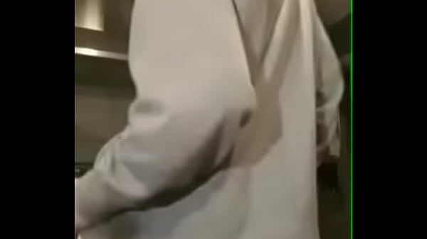 Nonton Young Bitch thumbnail