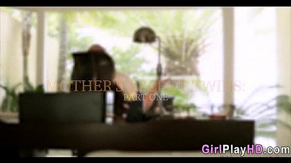 Lesbians enjoying themselves 0986 