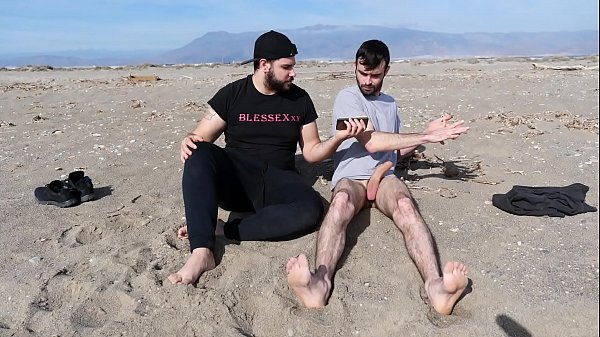 Play MP4 - Straight guy tastes cock and doesn't like it - Magic Javi