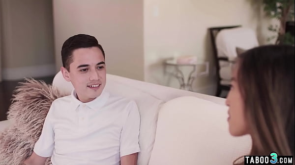 Play MP4 - Skinny asian teen Alexia Anders rewarding her horny big cocked neighbor