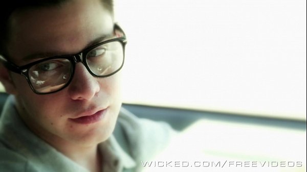 Play MP4 - Asa Akira is one hot driving instructor