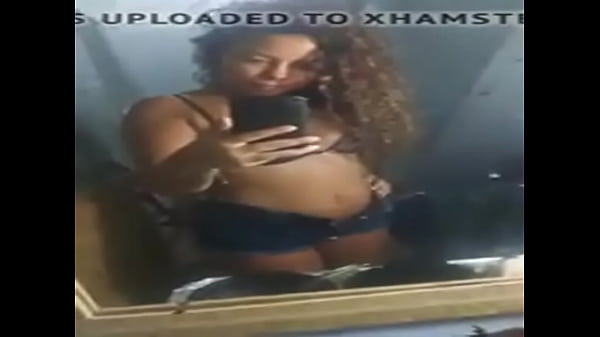 hot black girl streaming live on periscope 