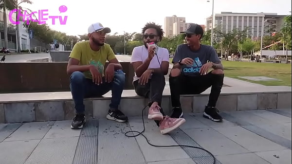 Nonton La Karola La Mas Pegada En La Costa, La Arenosa Y Sus Pueblos thumbnail