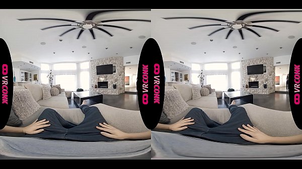 Vrconk break for blowjob at work 