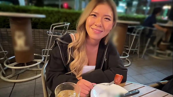 ≪ゴリゴリの黒ギャル=ドm説≫の検証結果がここに！黒いだけじゃない&hellip;ビキニの日焼け跡のエロボディ！潮&シャワー&オイルで濡らしたヌルテカデカ美尻はさながら輝く黒真珠！電マで公開オナニー&rarr;乳首責めフェラでご奉仕&rarr;首●めピストンでドm確定絶頂！小麦肌に真っ白な精子が超映える！ Part1 thumbnail