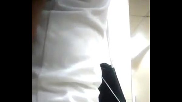 Play MP4 - espiando en ba&ntilde;os de cuernavaca