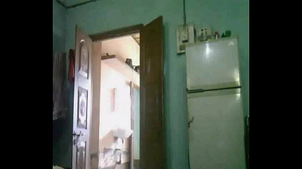 Assamese Randi Neelima BhabhiShowingHer Nude Beautie