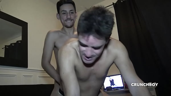 Salope Donne Son Cul Plein De Foutre Par Un Arabe thumbnail