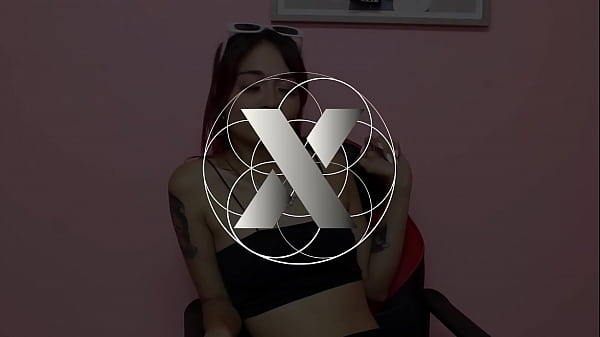 Play MP4 - Candy gets her throat fucked by her friends - upside down Dow face covered in saliva